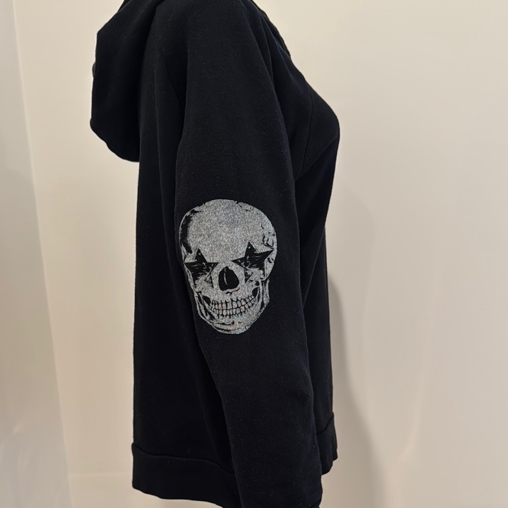 Lauren Moshi black sweatshirt with hood and side zippers